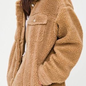 Tan Oversized Borg Trucker Jacket - Missguided